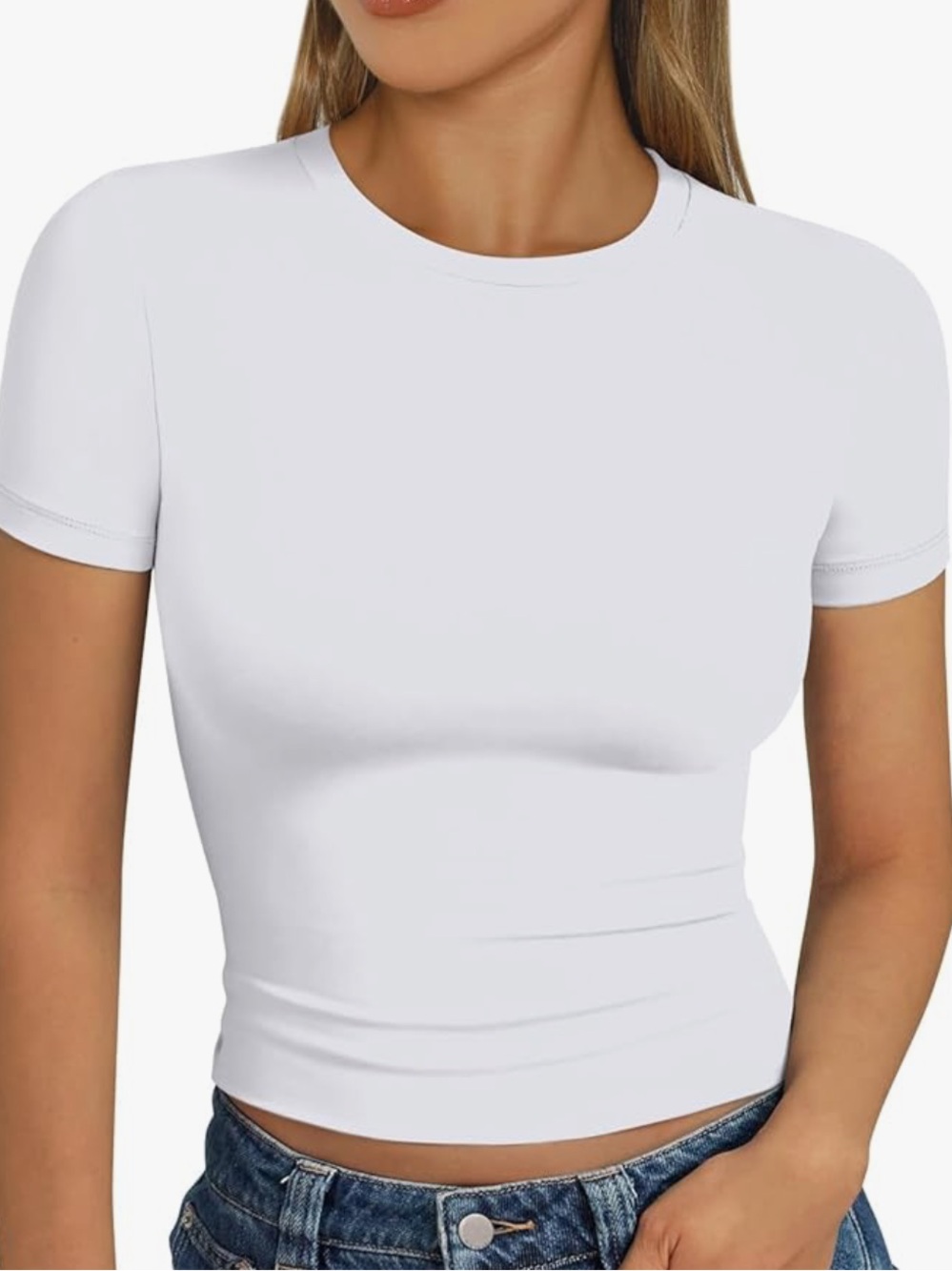 Trendy Queens White Women's Crew Neck Tee